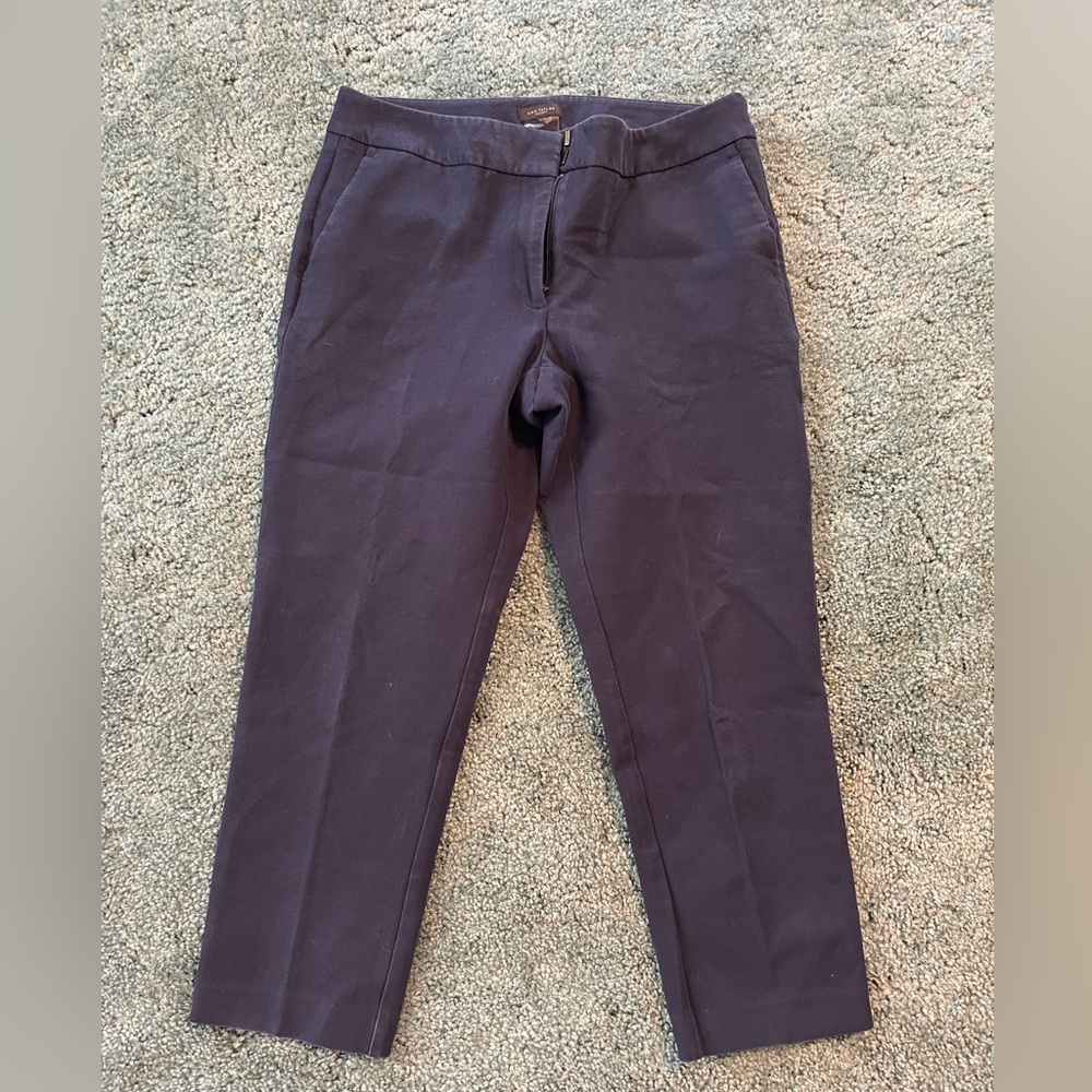 Ann Taylor Curvy Black Capri Pants